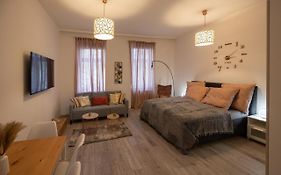The Vienna Stay By Radiant